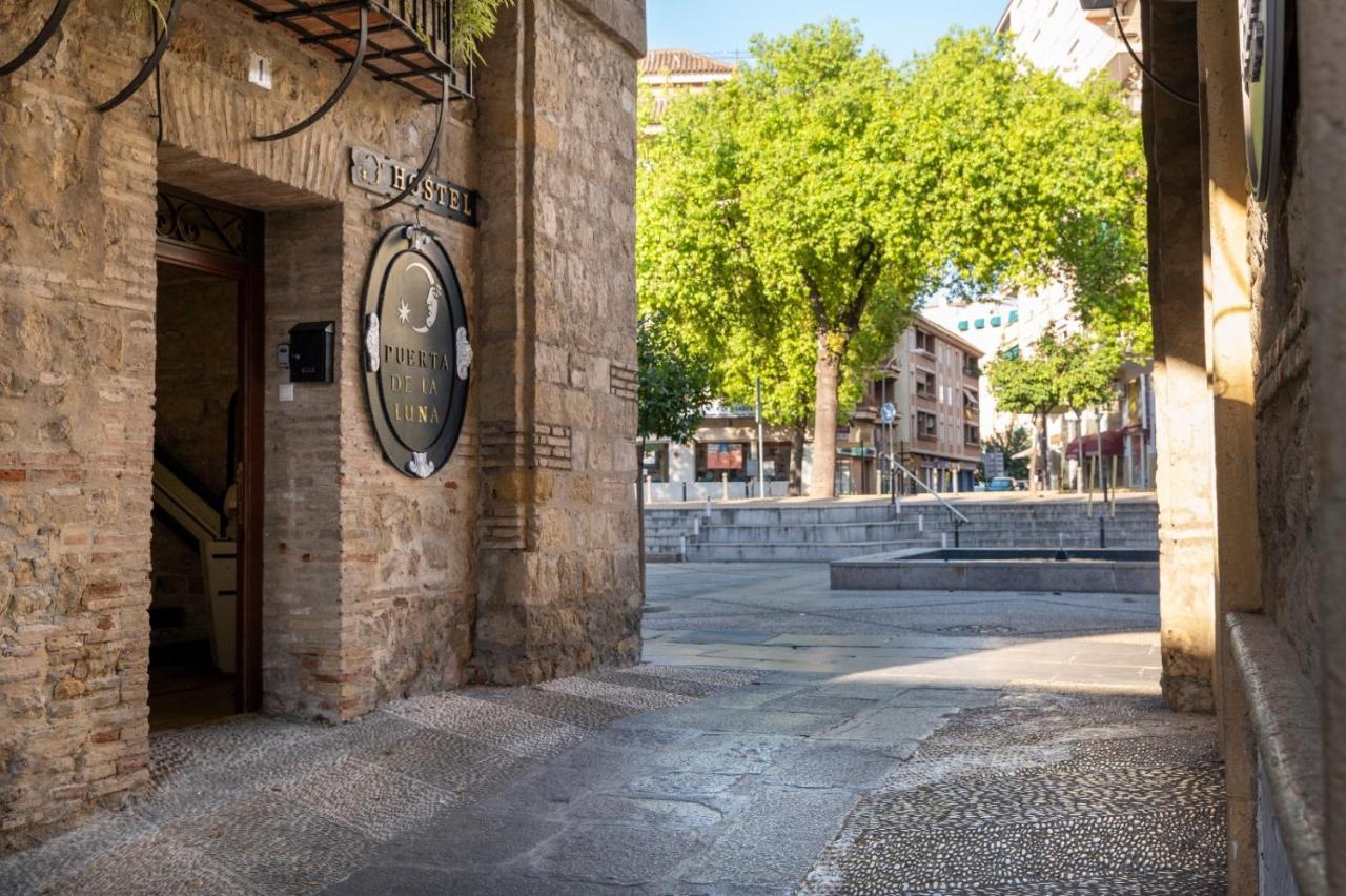 Puerta De La Luna Hotel Kordoba Bagian luar foto