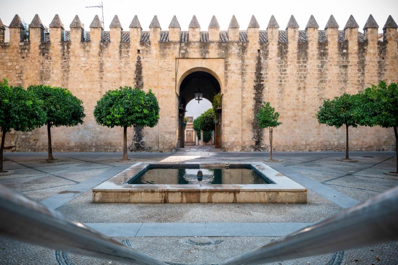 Puerta De La Luna Hotel Kordoba Bagian luar foto